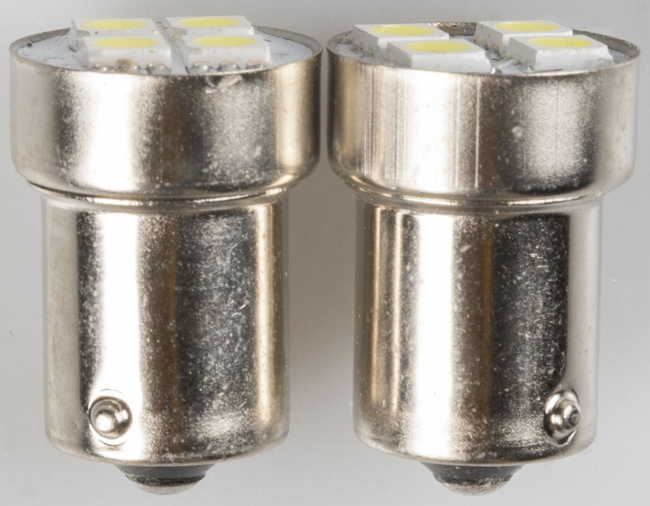 QUANTUM ENERGY Lampadina Marelli R5W 12V 5W 4 LED Canbus 2 Pezzi Lampadina