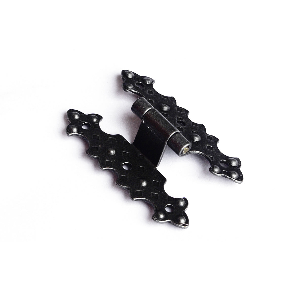 Cerniere rustiche in ferro martellato nero collo alto 40 x 68 mm.