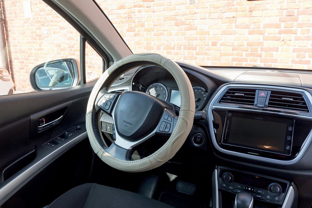 Coprivolante auto beige pelle adulto comodità sicurezza 37x39 protezione