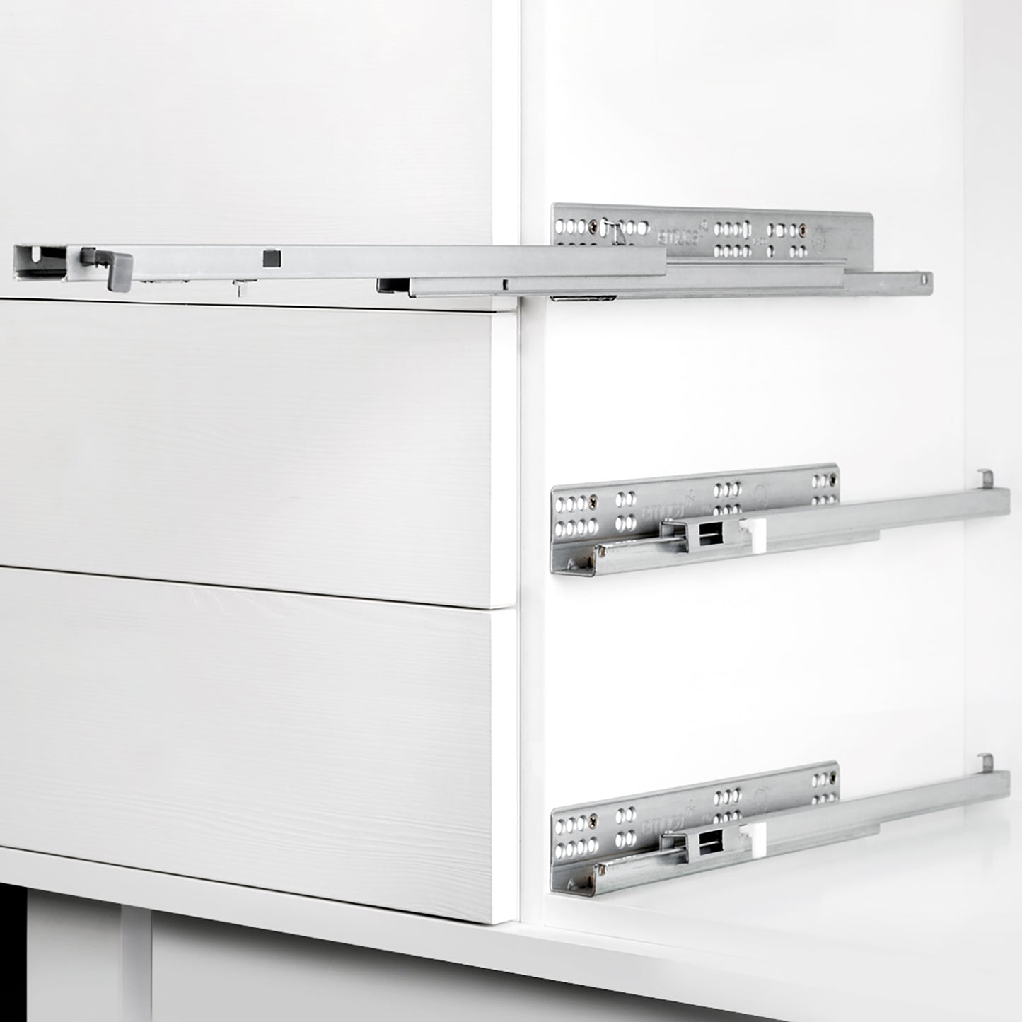 Guide a scomparsa Silver per cassetti ad estrazione totale con sistema push