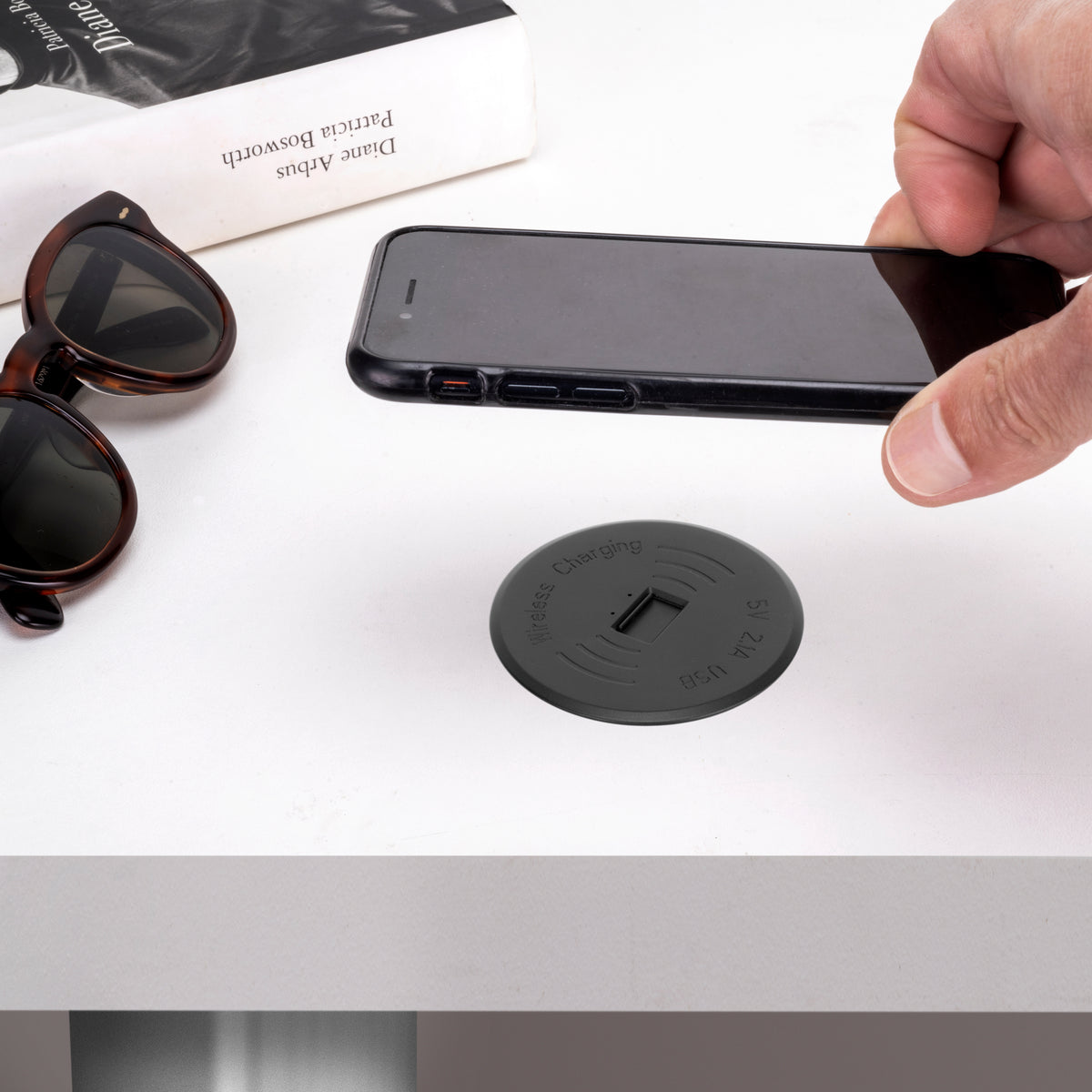 Caricatore mobile di superficie wireless USB-A Airtop 2 (60 mm)